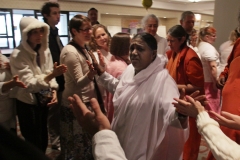 Amma2011Hugs07