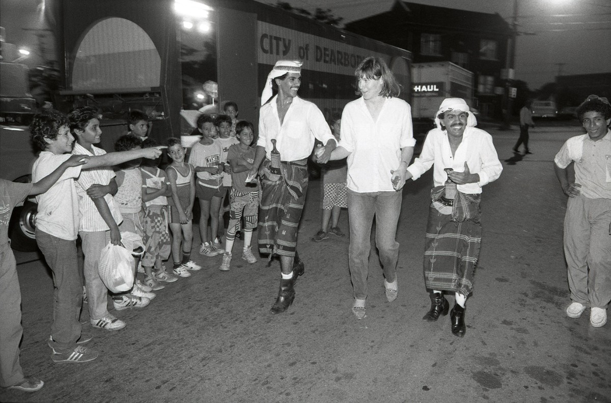 Southend Festival; 1987. Yemeni Dance Troupe. Sally Howell.