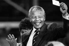 Mandela1990Rouge034